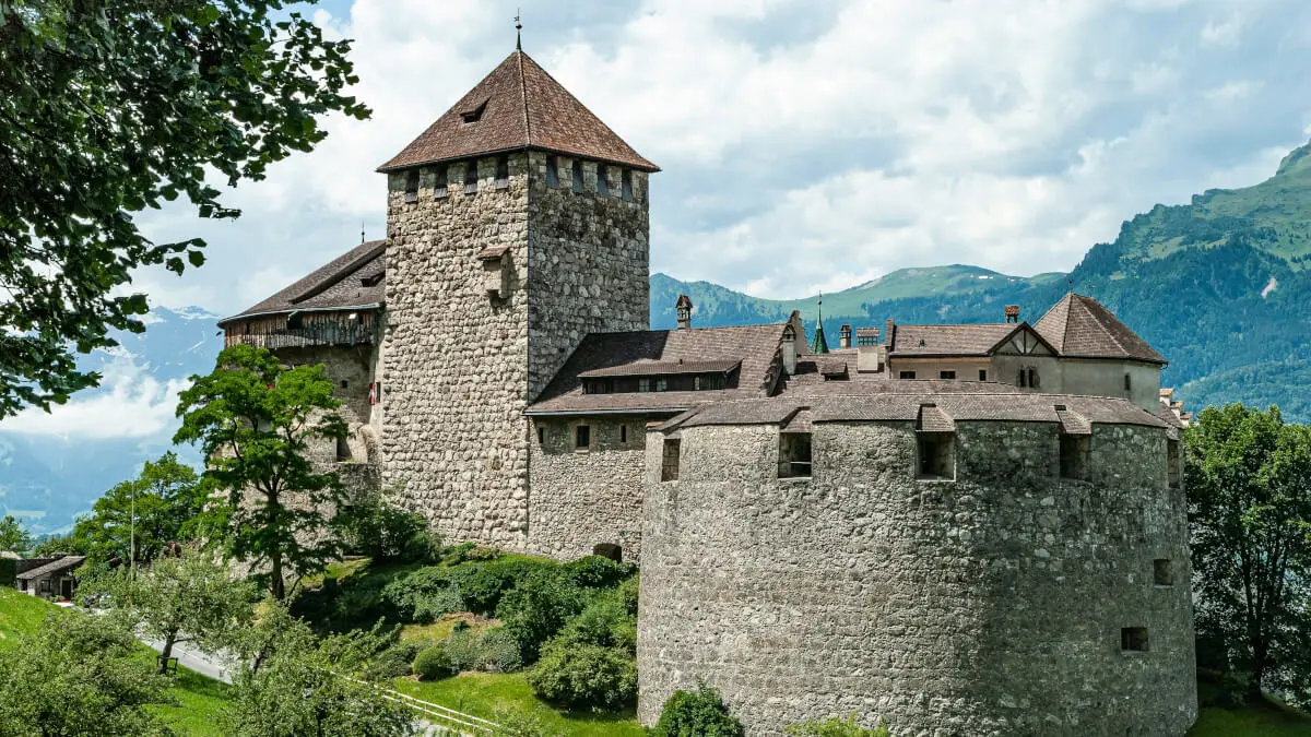 Historiska byggnader i Liechtenstein